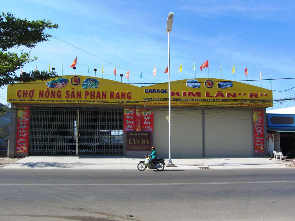 chợ nông sản